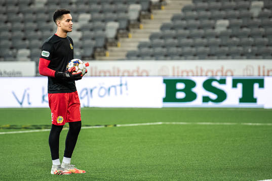 Hammarbys målvakt Oliver Dovin