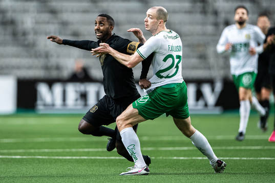 s Henok Goitom och Hammarbys Jon Gudni Fjoluson