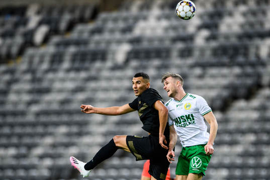 s Nabil Bahoui och Hammarbys Richard Magyar