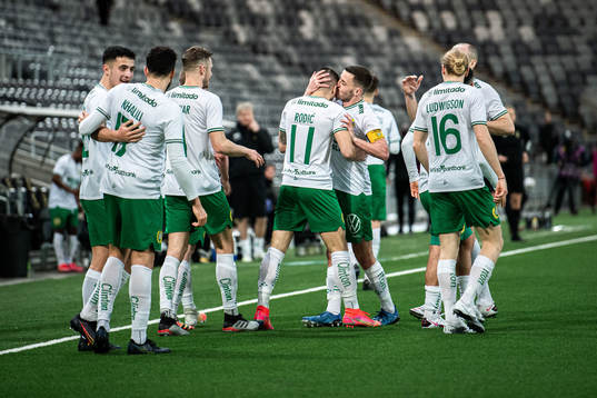 Hammarbys Vladimir Rodic och Jeppe Andersen jublar