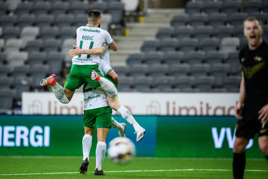 Hammarbys Gustav Ludwigson jublar