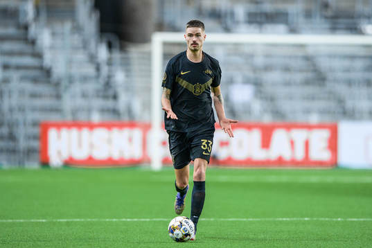 s Mikael Lustig