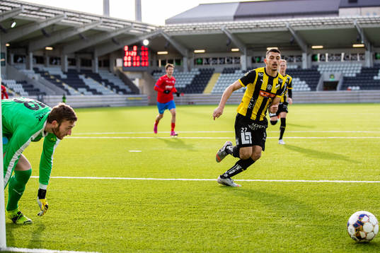 Helsingborgs målvakt Alexander Nilsson och Häckens