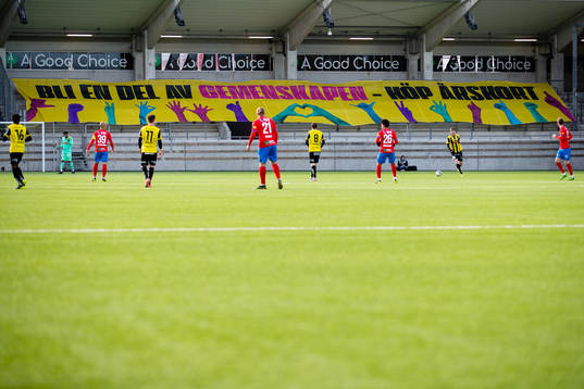 En banderoll på läktarna