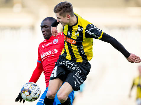 Helsingborgs Ravy Tsouka-Dozi och Häckens Leo Bengtsson