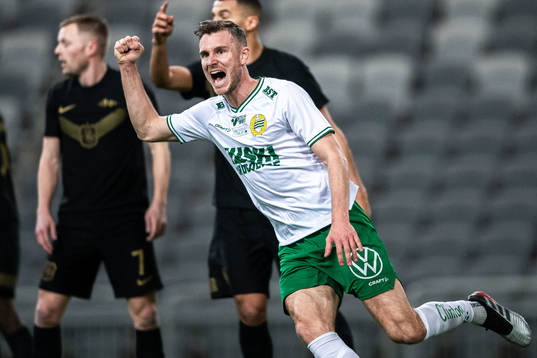 Hammarbys Richard Magyar jublar