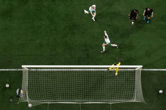 Hammarbys Richard Magyar jublar