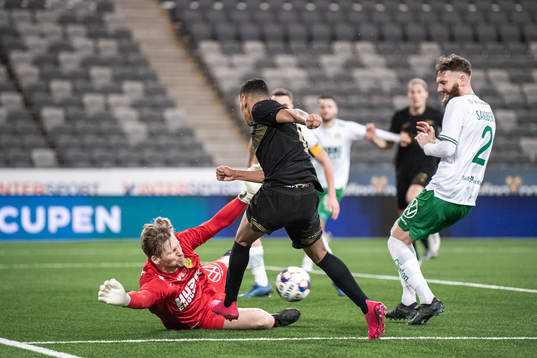 Hammarbys målvakt David Ousted