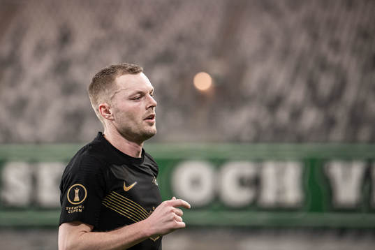 s Sebastian Larsson