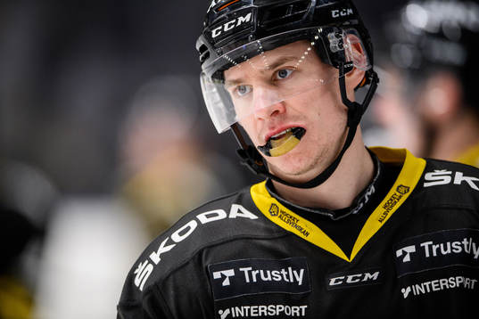 s Anton Holm