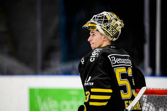 s målvakt Claes Endre deppar
