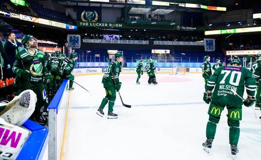 Färjestads Martin Johansson deppar med lagkamrater