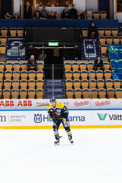 s Simon Önerud har ont