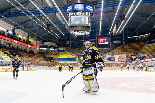 s målvakt Hugo Alnefelt deppar