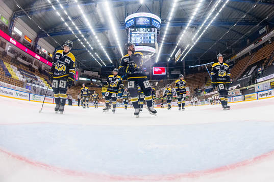 s Zion Nybeck, Linus Fröberg och Emil Johansson deppar