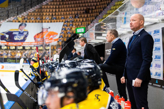 s tränare Stephan Lundh och assisterande tränare Jonas