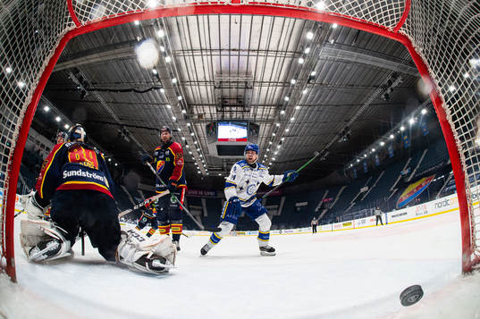 Leksands Oskar Lang jublar