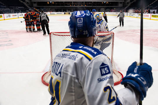 Djurgårdens Ryan Stoa jublar med lagkamrater