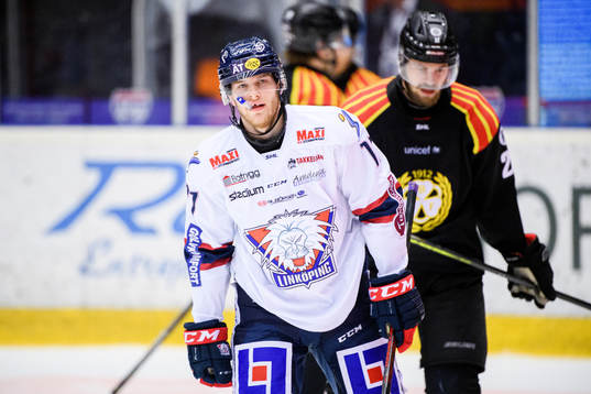 Linköpings Niko Ojamäki deppar