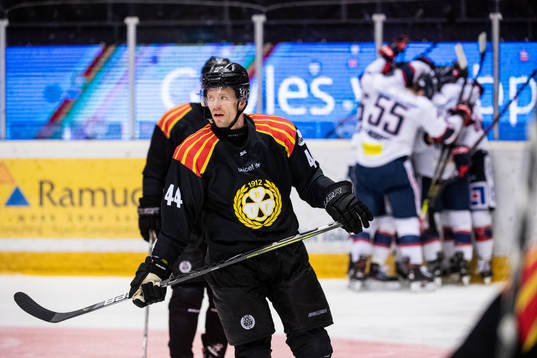 Brynäs Nicklas Danielsson deppar