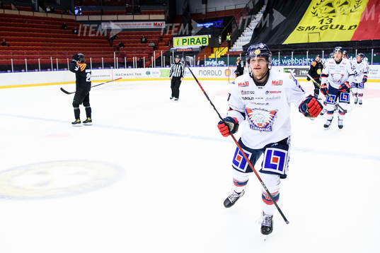 Linköpings Niko Ojamäki jublar