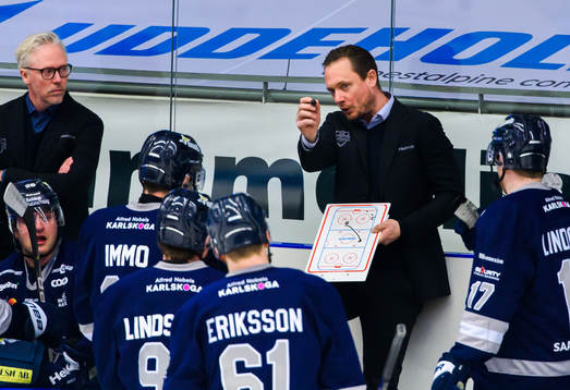 Karlskogas tränare Karl Helmersson