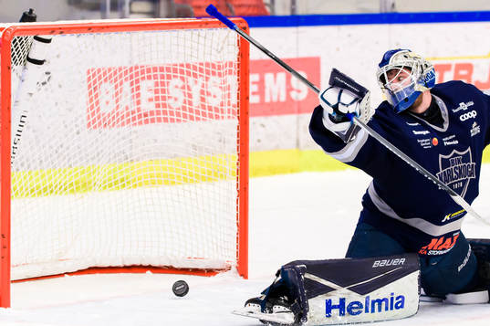 Karlskogas målvakt Tim Juel