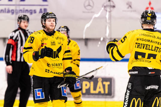 Västerås Lukas Zetterberg jublar