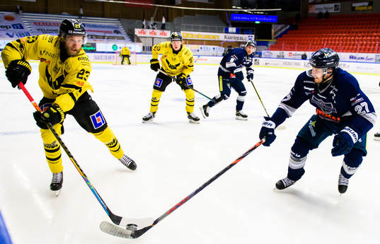 Västerås Alexander Younan och Karlskogas Wilhelm Westlund