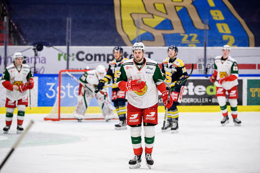 Moras Måns Carlsson deppar