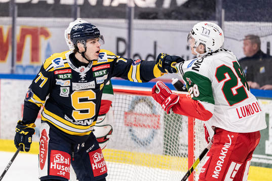 Södertäljes Sam Bitten och Moras Alexander Lundqvist