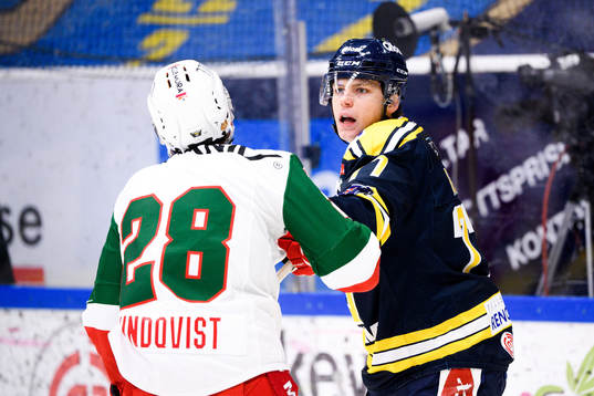 Moras Alexander Lundqvist och Södertäljes Sam Bitten
