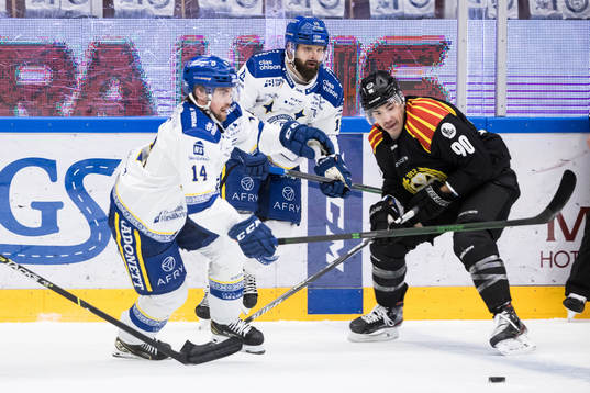 Leksands Oskar Lang och Brynäs Shane Harper