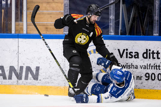 Brynäs Simon Bertilsson och Leksands August Berg