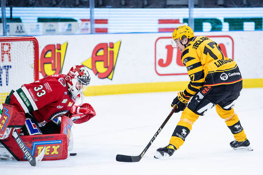 Skellefteås Pär Lindholm gör 2-3 bakom Frölundas
