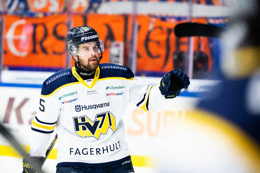 s Axel Holmström jublar