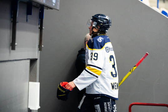 s Max Wennlund tilldelas matchstraff