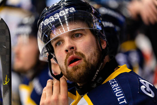 s Axel Holmström