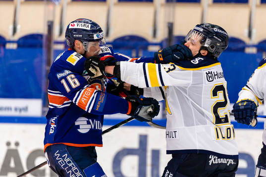 s Arttu Ilomäki