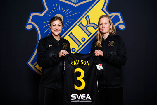s Hannah Davison