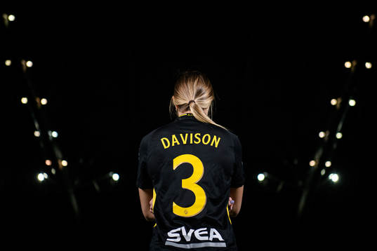 s Hannah Davison