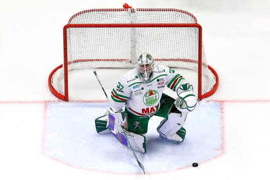 Rögles målvakt Johan Gustafsson deppar