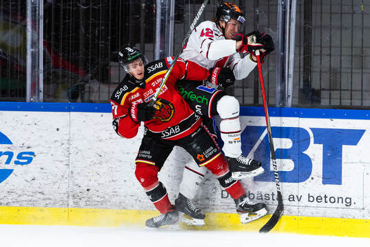 Luleås Isac Brännström och Örebros Robin Salo
