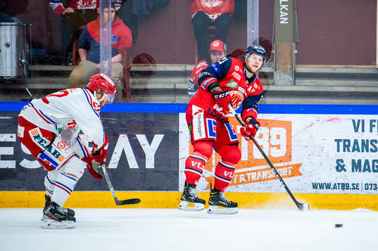 Timrås Christopher Liljewall och Västerviks Victor Öhman