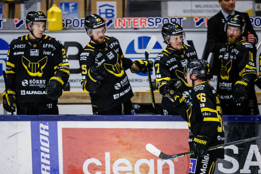 Västerås Alexander Lunsjö jublar