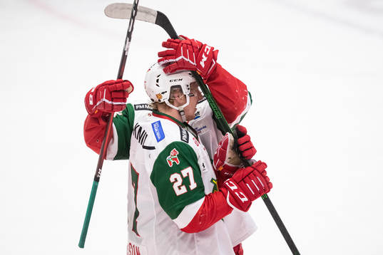 Moras Isak Andersson jublar