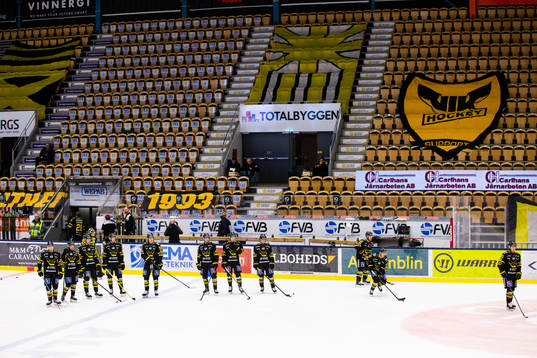 Västerås spelare värmer upp