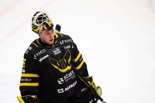 Västerås målvakt Emil Kruse deppar