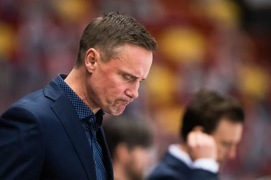 Frölundas tränare Roger Rönnberg deppar