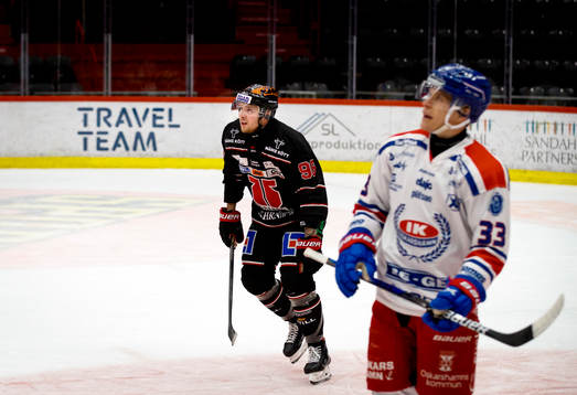 Örebros Robin Kovacs jublar